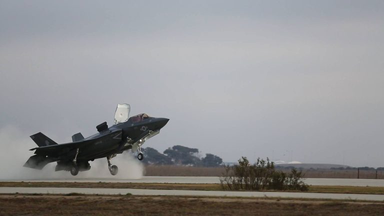 An F-35B Lightning II with Marine Fighter Attack Squadron (VMFA) 121 from Marine Corps Air Station Yuma, Ariz., takes off from Red Beach here aboard Marine Corps Base Camp Pendleton, Calif., Dec. 10, 2015.