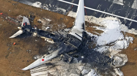 plane crashes