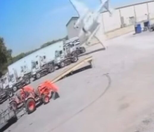 Photo of N291CC Beech C90 King Air before impact in Fort Worth Texas 12 OCT 2025